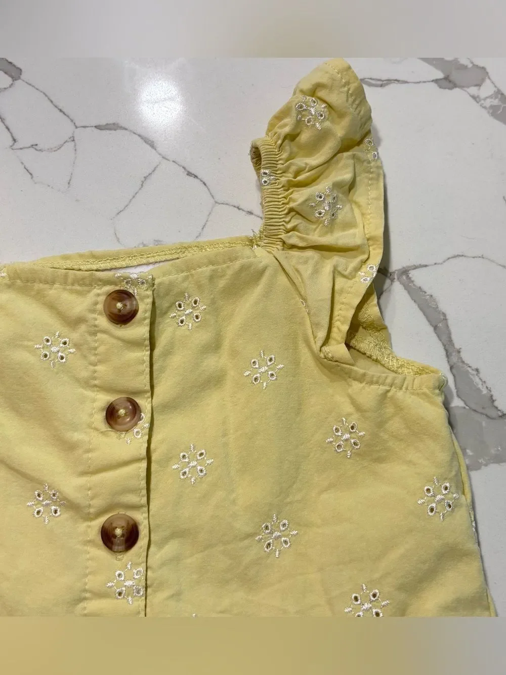 Little Lass Yellow Eyelet Ruffle Strap Sleeveless Wooden Button Down Tank Top 3T